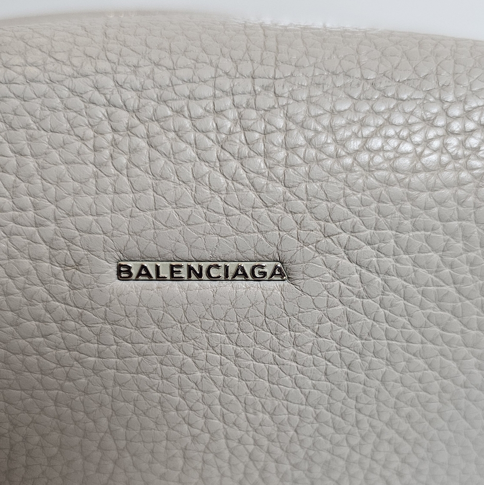 Balenciaga Gray Leather Shoulder Bag Camera Bag - Picture 11 of 17